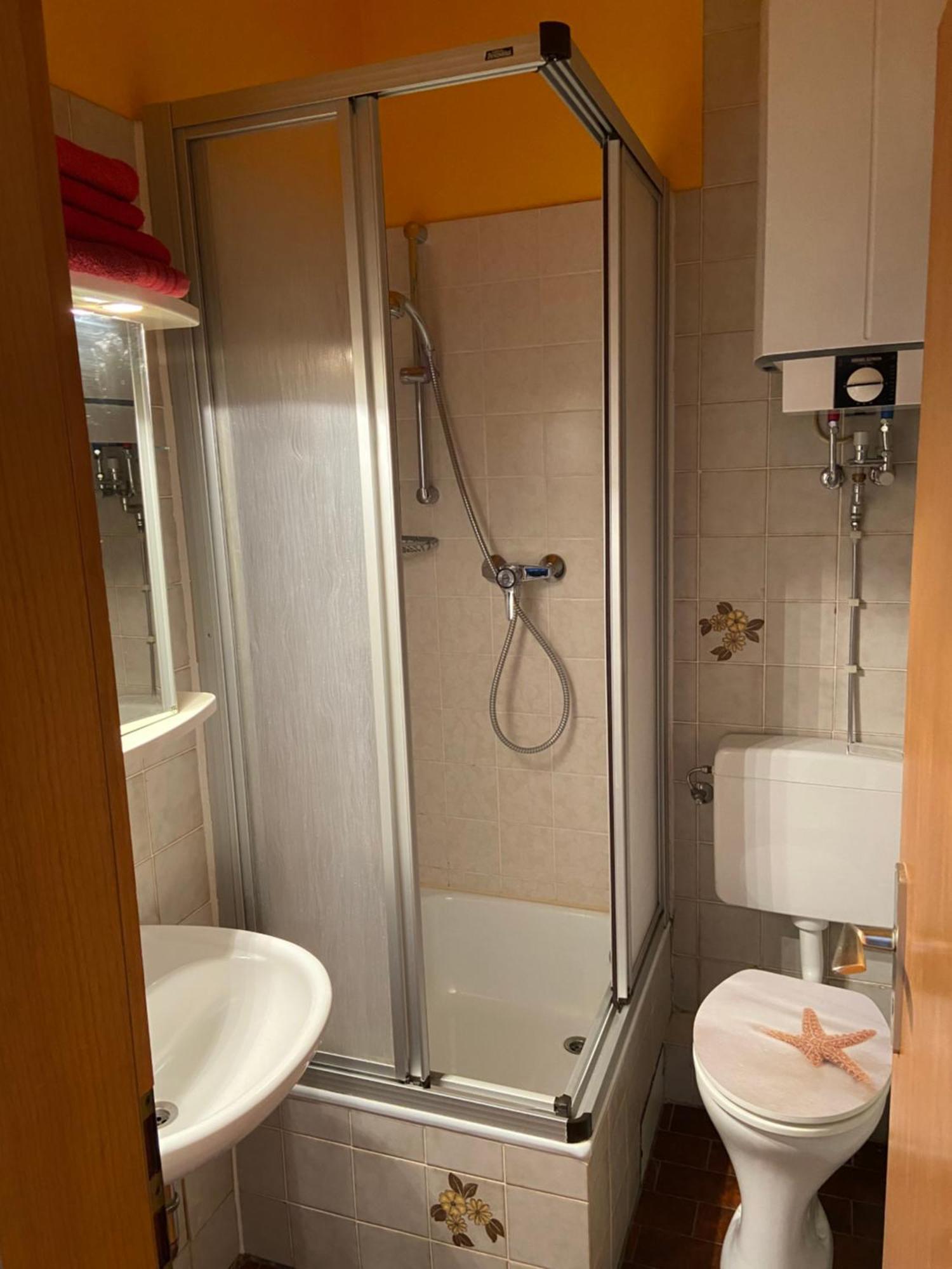 One-Bedroom Apartment,1658460037:JPEG