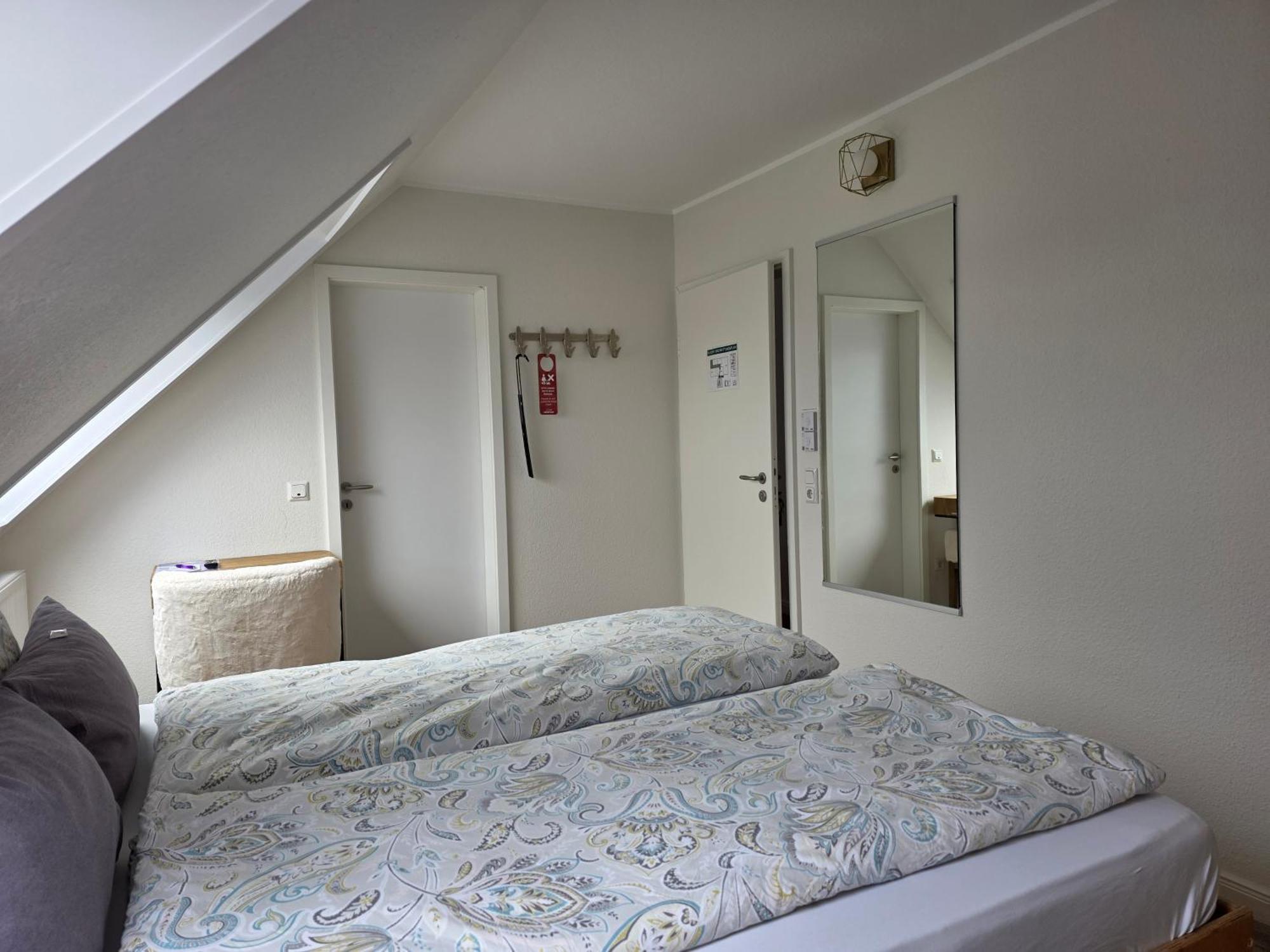 Double Room,1771526101:JPEG