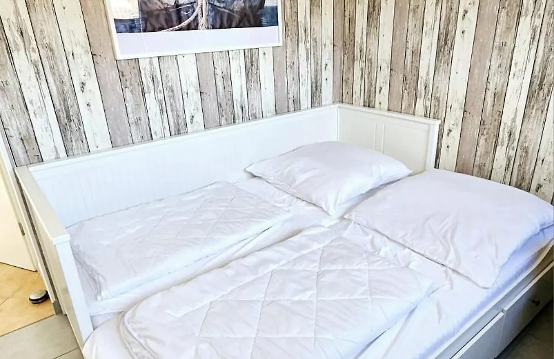 Lust auf Meer - Appartement Ferienwohnung Terrasse kleine Hunde willkommen Nähe Nordsee-1