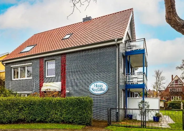 Haus Seefalke - 250 M Zum