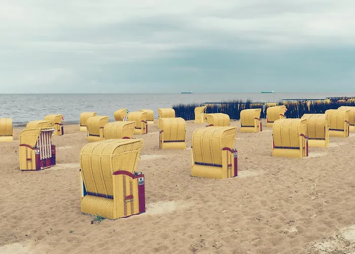 Panoramameerblicksuite direkt am Strand, Garage Wlan, Aufzug, Smarttv,Bettwäsche,Handtücher, Netflix uvm